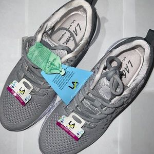 LA Gear Memory Foam Grey Shoes💕